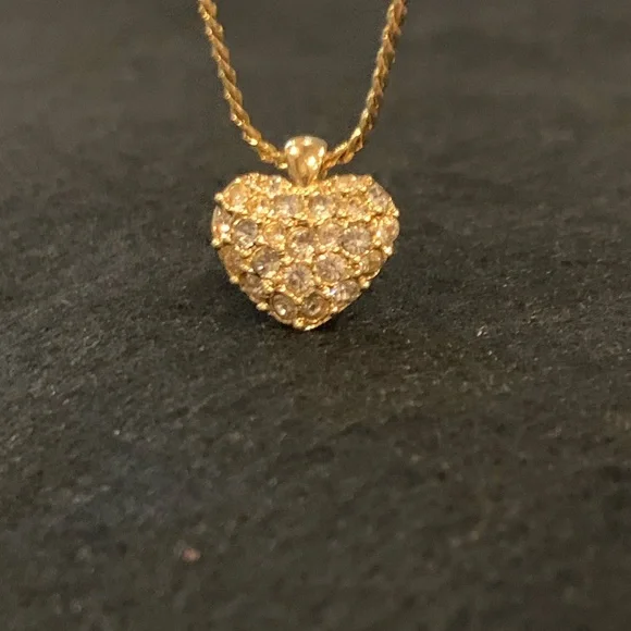 Swarovski Crystal Goldtone HEART Pendant 16 in Necklace - Picture 8 of 14